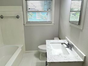 5905 Darnell Street, Houston TX 77074