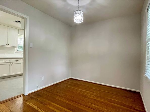 5905 Darnell Street, Houston TX 77074