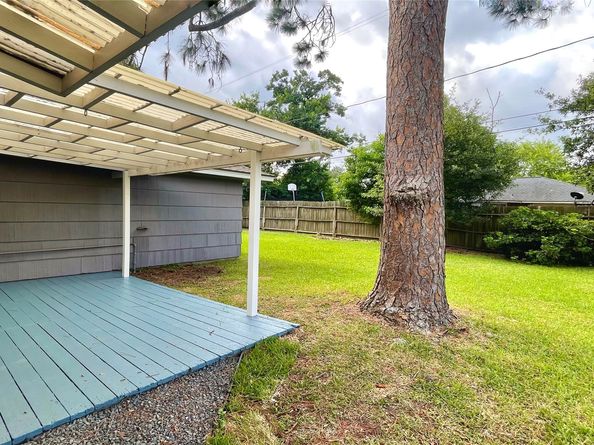 5905 Darnell Street, Houston TX 77074