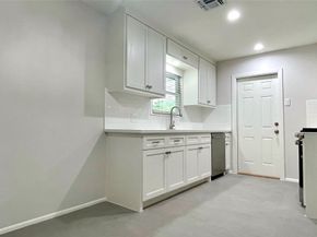 5905 Darnell Street, Houston TX 77074