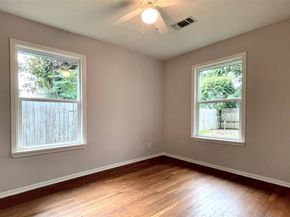 5905 Darnell Street, Houston TX 77074