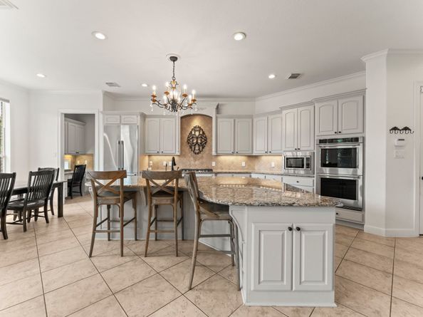 71 S Fair Manor Circle, The Woodlands TX 77382