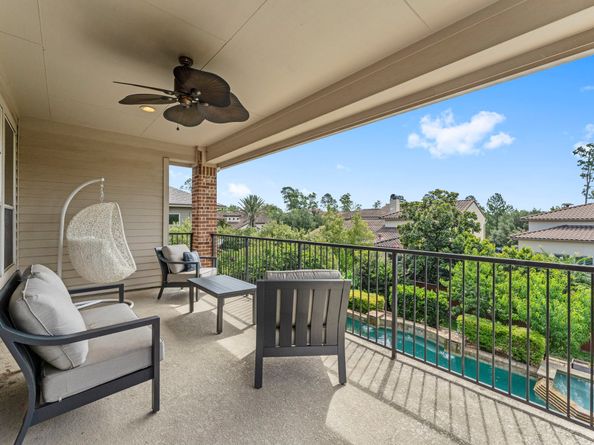 71 S Fair Manor Circle, The Woodlands TX 77382