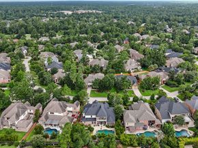 71 S Fair Manor Circle, The Woodlands TX 77382
