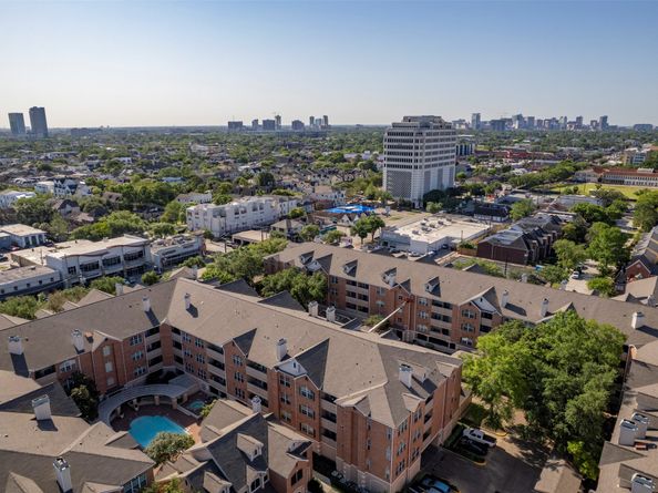 2111 Welch Street A107, Houston TX 77019