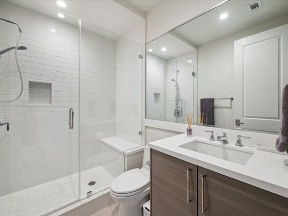 2047 Westcreek Lane 1005, Houston TX 77027