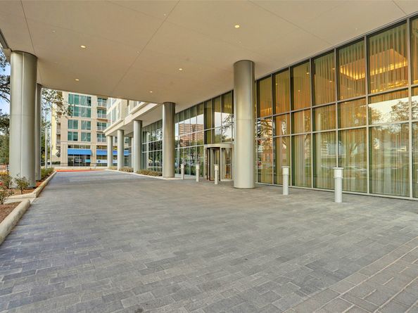 2047 Westcreek Lane 1005, Houston TX 77027