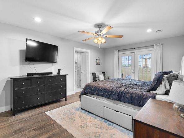 11207 Wood Lodge Drive, Houston TX 77077