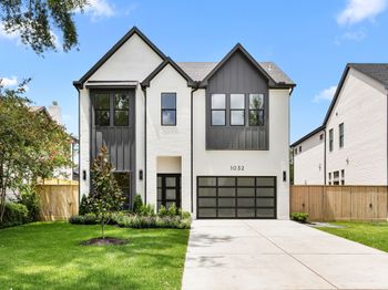 1032 W 41st Street