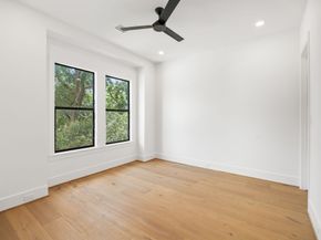 1032 W 41st Street, Houston TX 77018