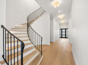 1032 W 41st Street, Houston TX 77018