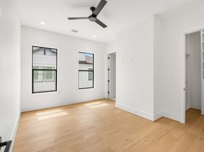 1032 W 41st Street, Houston TX 77018