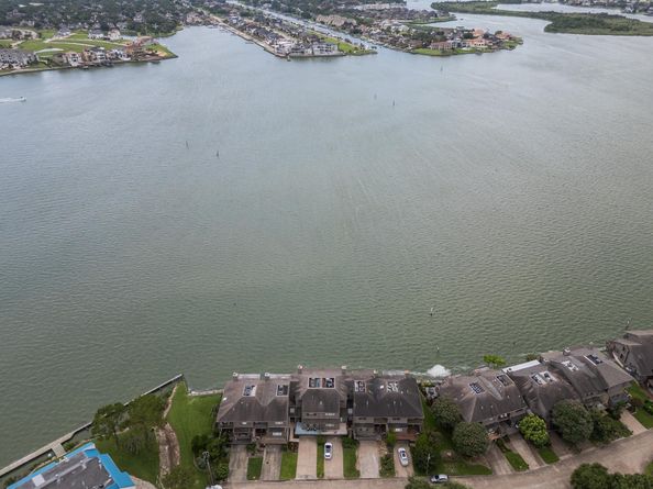 2816 Lighthouse Drive, Houston TX 77058