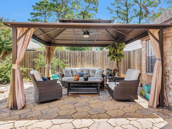 5934 Foresthaven Drive, Houston TX 77066