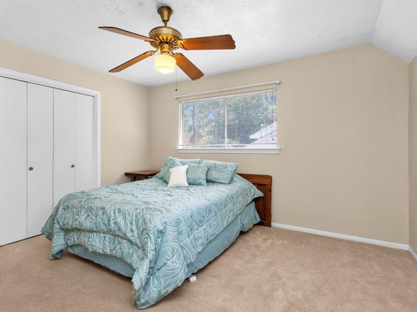 5934 Foresthaven Drive, Houston TX 77066