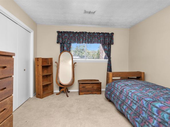 5934 Foresthaven Drive, Houston TX 77066