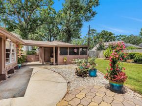 5934 Foresthaven Drive, Houston TX 77066