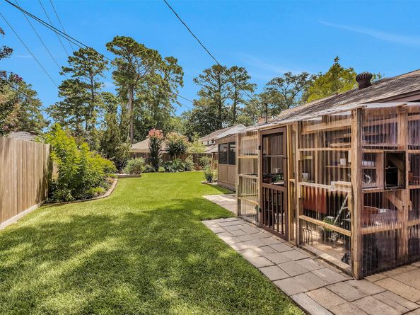 5934 Foresthaven Drive, Houston TX 77066