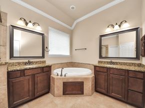 1118 Weldon Park Drive, Sugar Land TX 77479