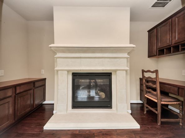 1118 Weldon Park Drive, Sugar Land TX 77479