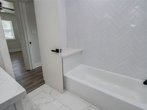 10415 Westray Street, Houston TX 77043