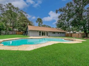 10415 Westray Street, Houston TX 77043
