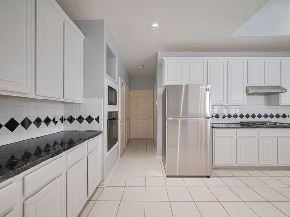 651 S Marathon Way, Stafford TX 77477