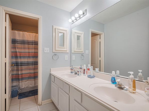 651 S Marathon Way, Stafford TX 77477