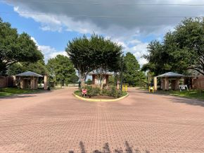 3906 Shadow Cove Drive, Houston TX 77082