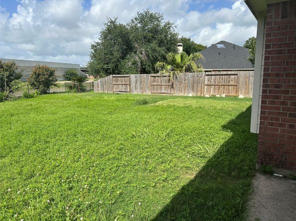 3906 Shadow Cove Drive, Houston TX 77082