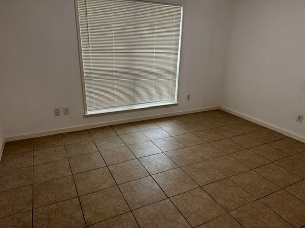 16310 Meadowbrook Farm Road, Houston TX 77082