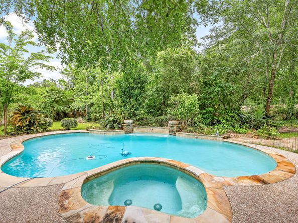 1 Mirror Ridge Court, The Woodlands TX 77382