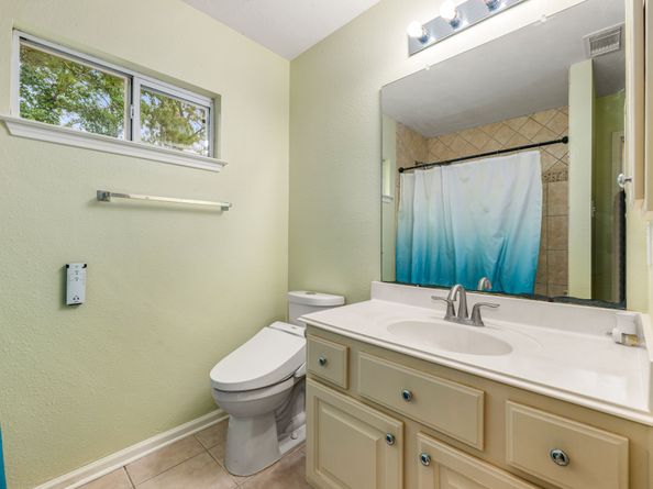 1 Mirror Ridge Court, The Woodlands TX 77382