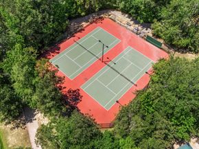 1 Mirror Ridge Court, The Woodlands TX 77382