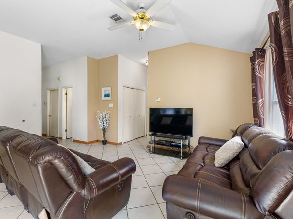 2403 Lendall Lane, Austin TX 78744