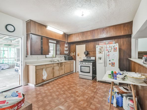 7846 Dayton Street, Houston TX 77012