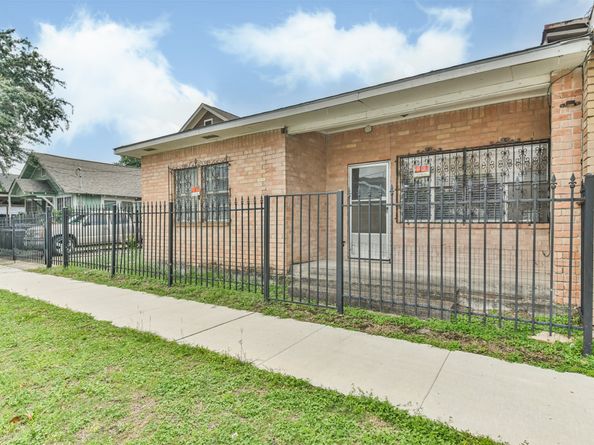 7846 Dayton Street, Houston TX 77012