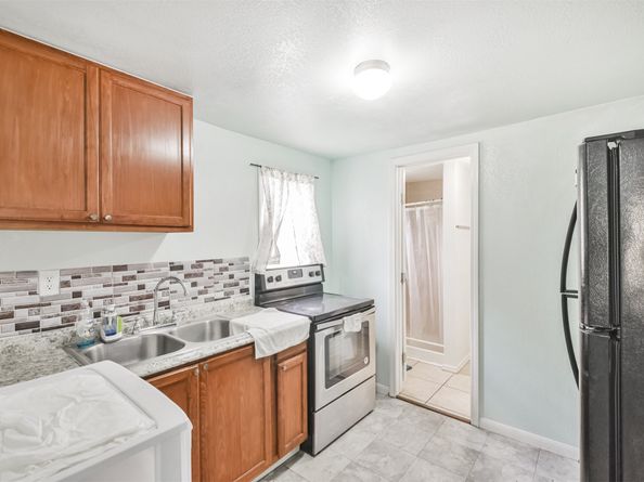 7846 Dayton Street, Houston TX 77012