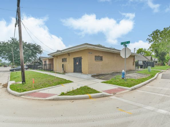 7846 Dayton Street, Houston TX 77012