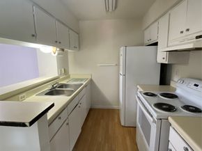 9000 Bissonnet Street 706, Houston TX 77074