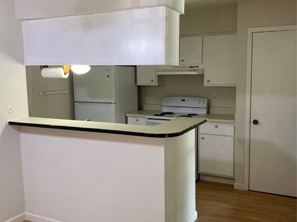 9000 Bissonnet Street 706, Houston TX 77074