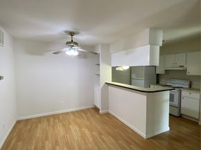 9000 Bissonnet Street 706, Houston TX 77074