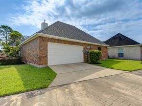 2007 N Greens Boulevard, Richmond TX 77406