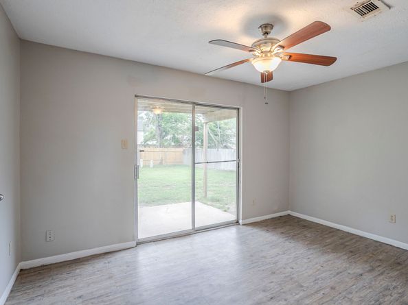 3015 Glen Spring Drive, Houston TX 77339