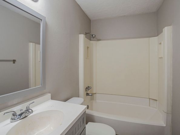 3015 Glen Spring Drive, Houston TX 77339