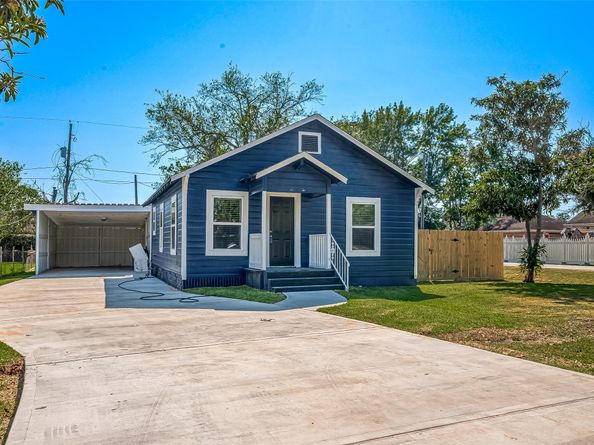 8302 Tavenor Lane, Houston TX 77075