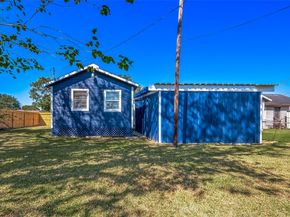 8302 Tavenor Lane, Houston TX 77075