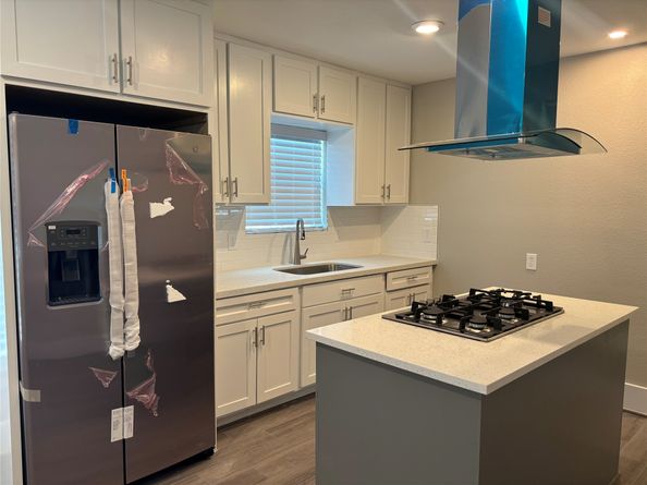 8302 Tavenor Lane, Houston TX 77075