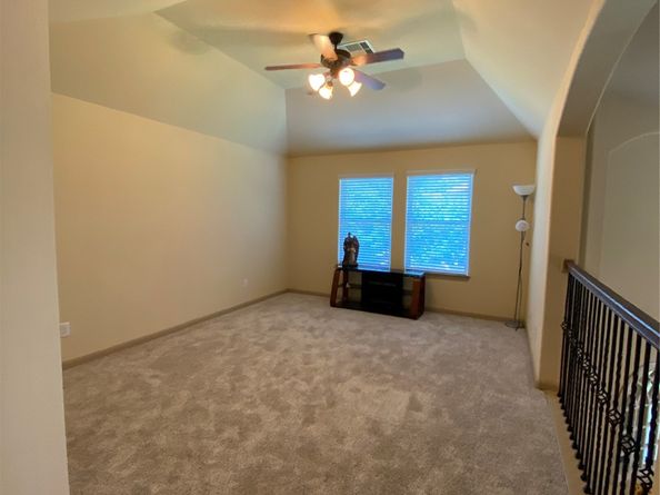 15 S Marshside Place, Spring TX 77389