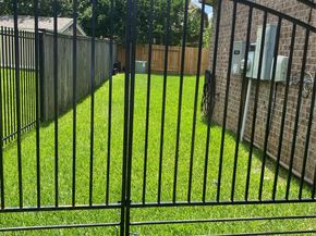 15 S Marshside Place, Spring TX 77389